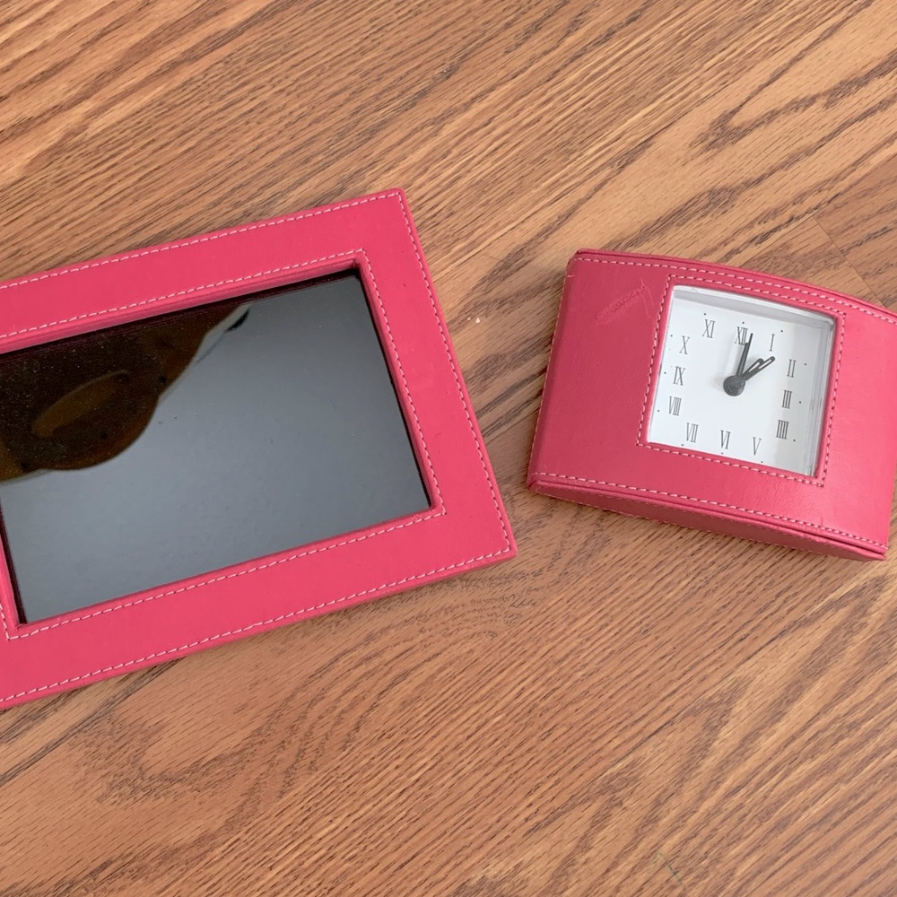 Hot Pink Desktop Set - Frame + Clock